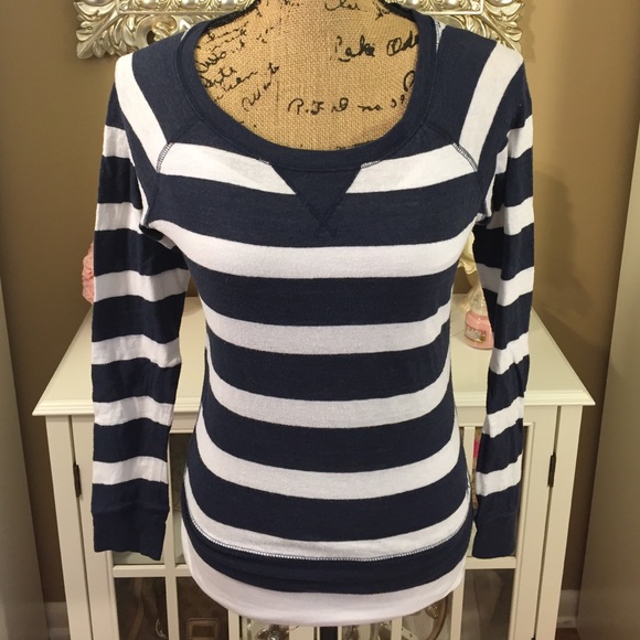 Abercrombie & Fitch Striped Long Sleeve - Picture 1 of 4